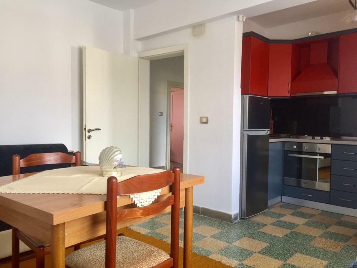 Apartament Berati Exteriör bild